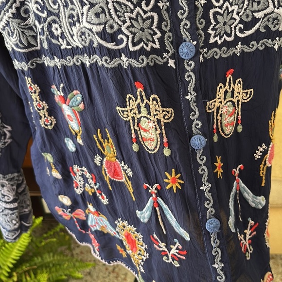 Johnny Was NWT navy blue blouse 👕 size S - Picture 2 of 4